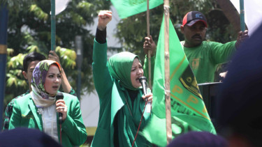 Unjuk Rasa Massa PPP Djan Faridz di Menkumham