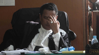 sidang vonis dua guru jis