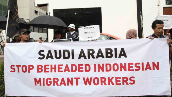 Demonstran menolak eksekusi mati terhadap TKI di Arab Saudi beberapa waktu silam.