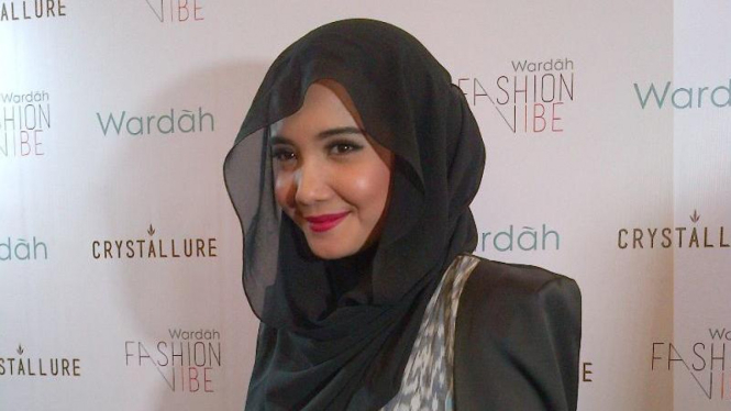  Zaskia Sungkar