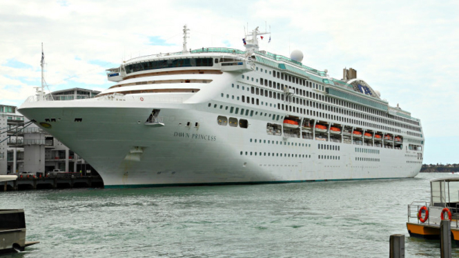 Kapal Pesiar Dawn Princess Hamilton