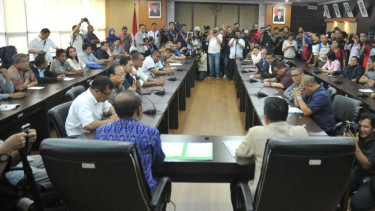 Menpora, Imam Nahrawi, saat bertemu klub-klub QNB League