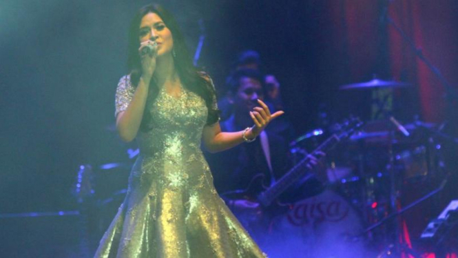 Raisa di konser pertama