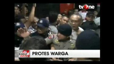 listrik diputus, penghuni apartemen cempaka mas ngamuk