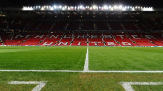 Girangnya Rostov Main di Rumput Bagus Old Trafford