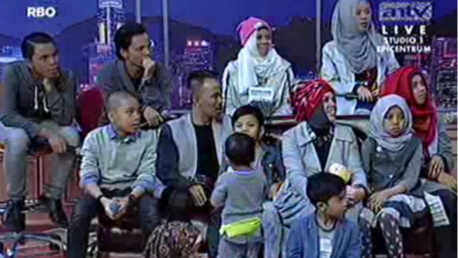 Keluarga Gen Halilintar.