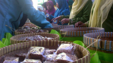 Roti Ganjel Rel, makanan khas puasa