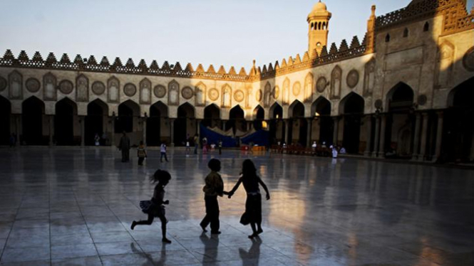  Masjid Al Azhar, Kairo, Mesir.