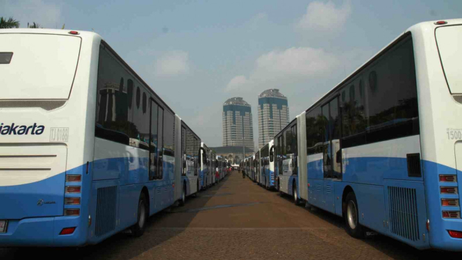 Bus TransJakarta.
