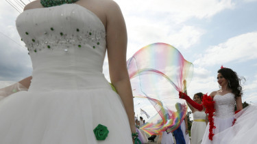 Parade brides festival di Rusia
