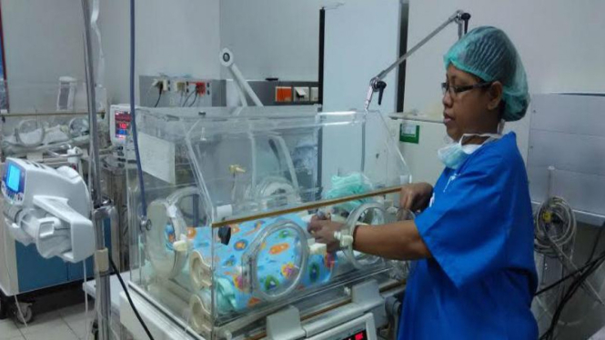 Bayi kembar lima di Surabaya