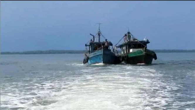 Ilustrasi kapal nelayan di laut
