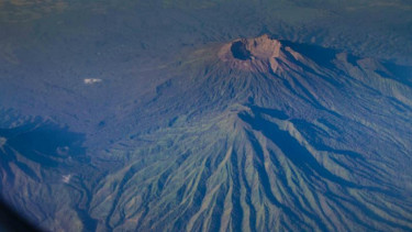 Puncak Gunung Raung, Jawa Timur