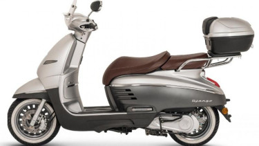 Peugeot Django 150.