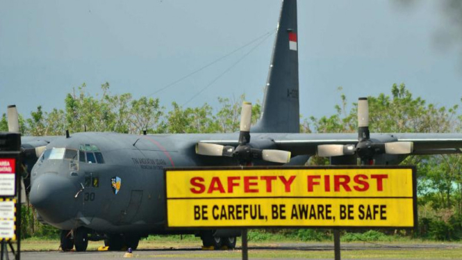 Pesawat Hercules milik TNI