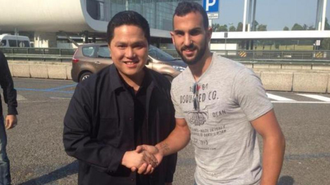Erick Thohir (kiri) dan Martin Montoya (kanan)