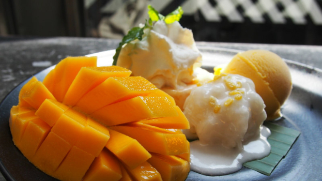 Ilustrasi es krim mangga