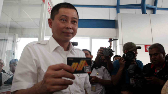 Menteri Jonan Resmikan Stasiun Palmerah