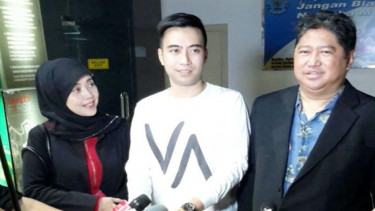 Vidi Aldiano dan keluarga