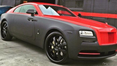 Rolls-Royce milik Chris Brown.