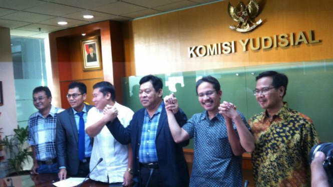 Sejumlah pimpinan Komisi Yudisial menggelar jumpa pers