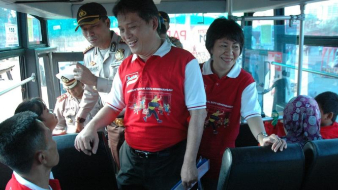 Pengusaha warung indomie mudik gratis 