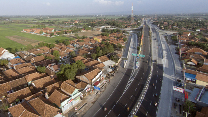 Jalur Pantura saat sepi