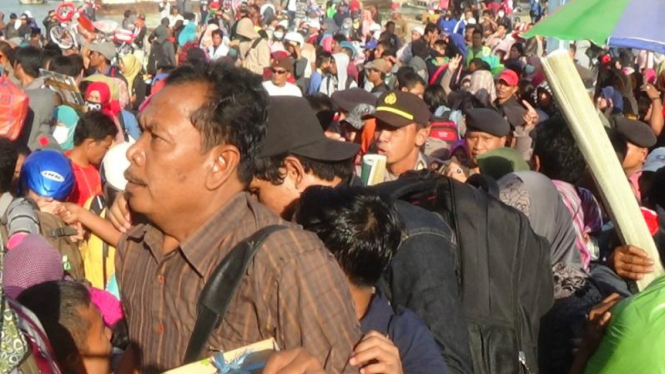Pemudik dengan kepal laut, lebaran 2015