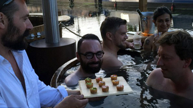 Makan sambil berendam di Supper Tub, restoran unik di London
