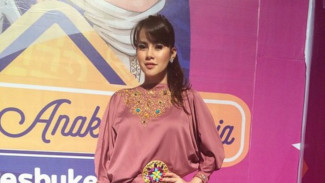 Olla Ramlan Pingsan 5 Jam Pasca Sedot Lemak?