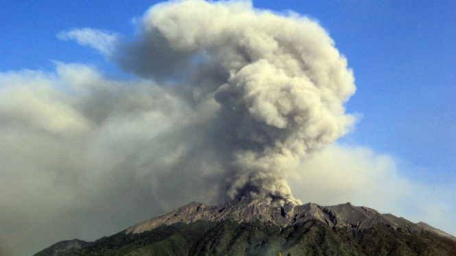 Gunung Raung