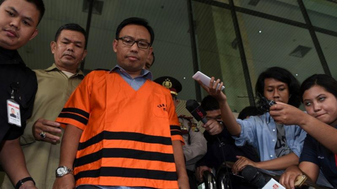 Mantan General Manager PT Hutama Karya Budi Rachmat Kurniawan ditahan KPK