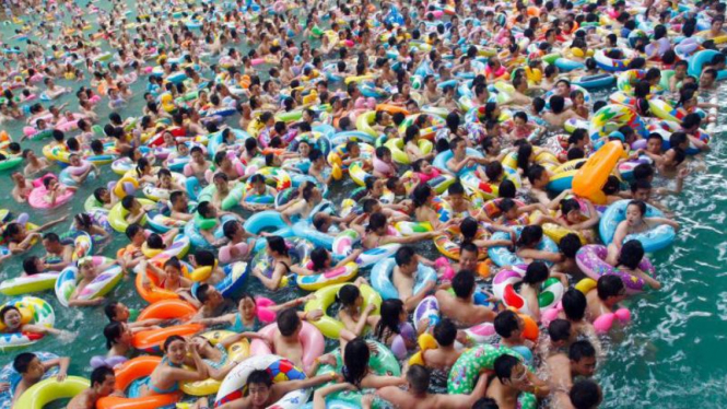 Kolam renang di Dayeng County, China.