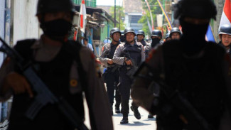 Densus Ciduk Terduga Teroris di Lampung