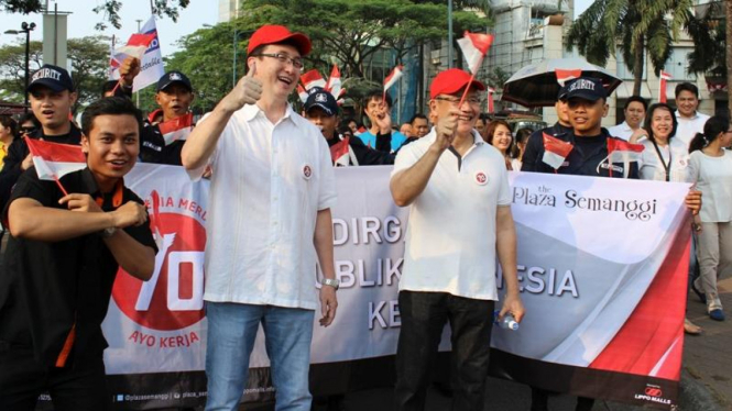 Parade Lippo Village 2015