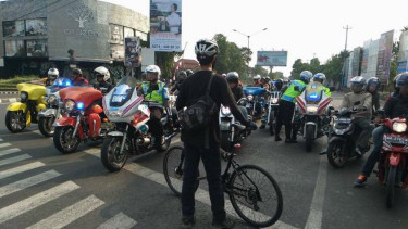Pesepeda di Yogya hadang konvoi Moge