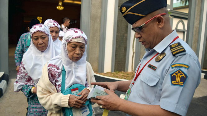 Pemberangkataan jamaah haji Indonesia