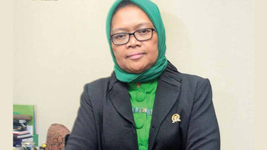 Wakil Ketua Komisi IX DPR RI, Ermalena 