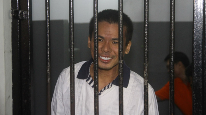 Sidang Mucikari Artis Ditunda