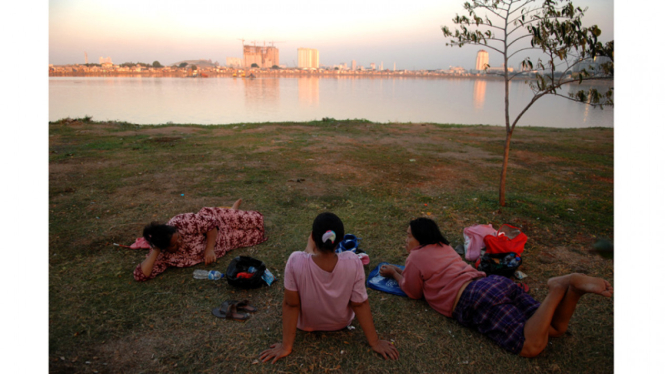menikmati sore di waduk pluit