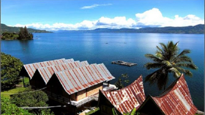 Rahasia Pulau Danau Toba