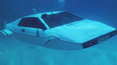 Mobil selam James Bond