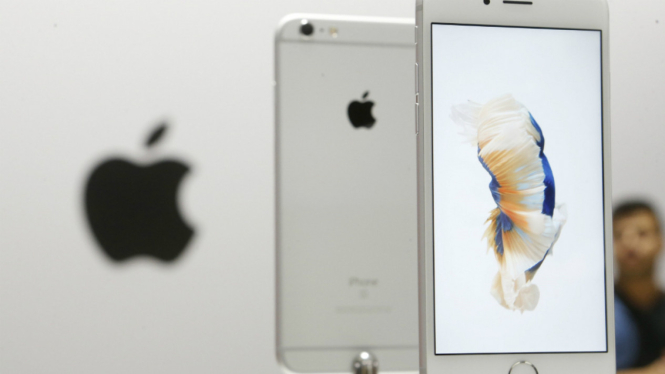 Iphone, salah satu produk Apple. 