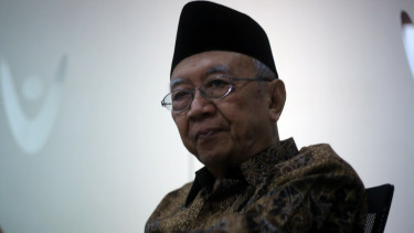 KH Salahuddin Wahid (Gus Sholah) ke Kantor Redaksi Viva.co.id