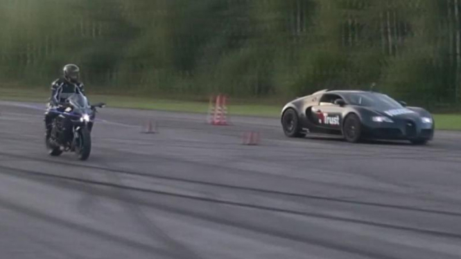Bugatti Veyron Vs Kawasaki Ninja H2.