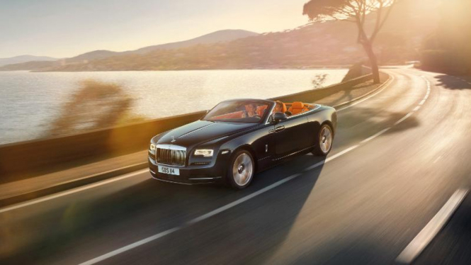 Rolls-Royce Dawn.