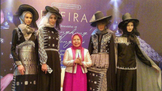 Koleksi Shafira di Couture Fashion Week 2015, New York, AS