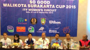 Jumpa pers turnamen tenis Women Circuit Solo