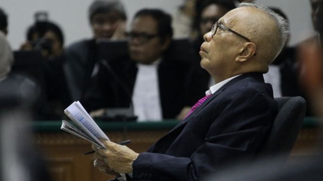 OC Kaligis Jalani Sidang Putusan Sela