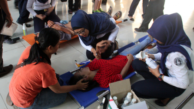 tabrakan kereta di stasiun juanda